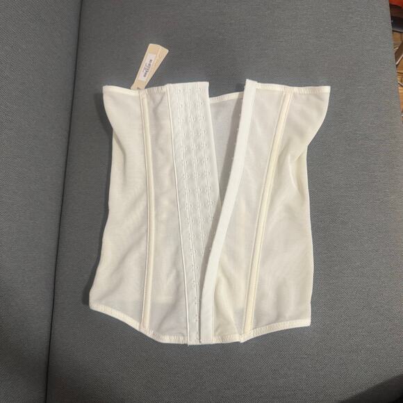 SKIMS Size Medium Marble White Corset Power Mesh Waist Trainer NWT - Picture 8 of 9